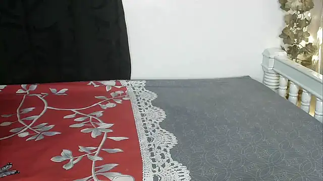 angelainparis28 online show from September 30, 6:29 am