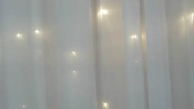 angelainparis28 online show from October 15, 6:02 am