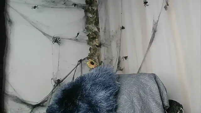 angelainparis28 online show from October 17, 12:41 pm