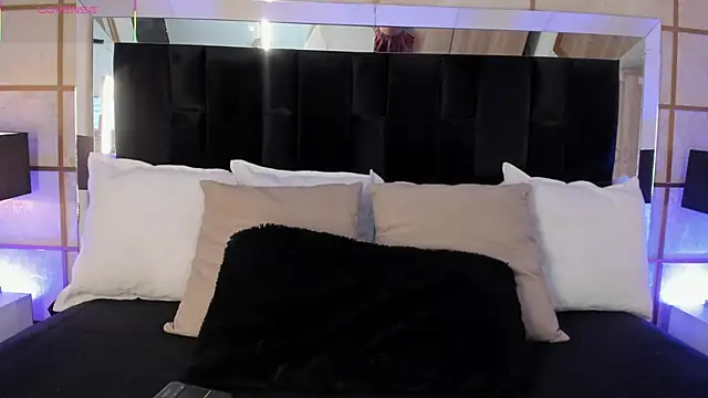 GretaVelvet online show from October 12, 6:40 pm