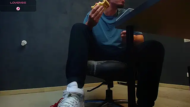 EnzoRace online show from October 10, 5:28 am