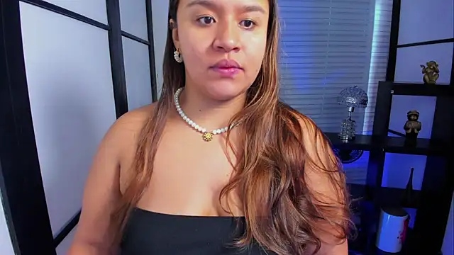 Snapshot of ElaBourn_ chatting on September 28, 1:16 pm ElaBourn online show from September 28, 1:16 pm