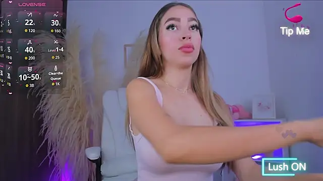 shannel moss   online show from September 17, 11:06 pm