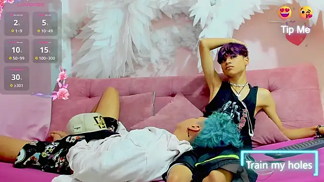 Snapshot of spicy_adonhis chatting on September 12, 12:27 pm spicy adonhis online show from September 12, 12:27 pm