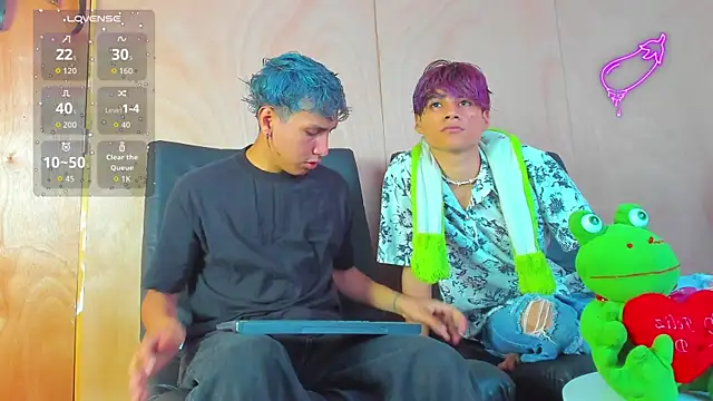 Snapshot of spicy_adonhis chatting on September 23, 12:19 pm spicy adonhis online show from September 23, 12:19 pm