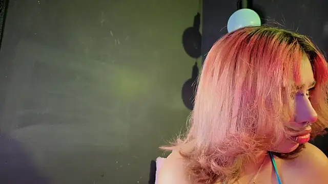 zoelight18 online show from October 6, 10:02 am