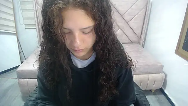 Snapshot of Velvet_Moon_V chatting on September 30, 1:05 pm Velvet Moon V online show from September 30, 1:05 pm