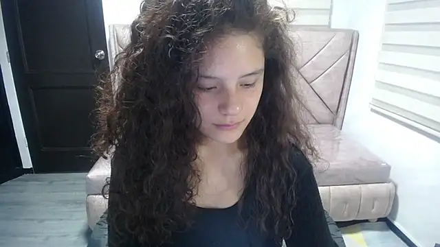 Snapshot of Velvet_Moon_V chatting on October 14, 1:12 pm Velvet Moon V online show from October 14, 1:12 pm