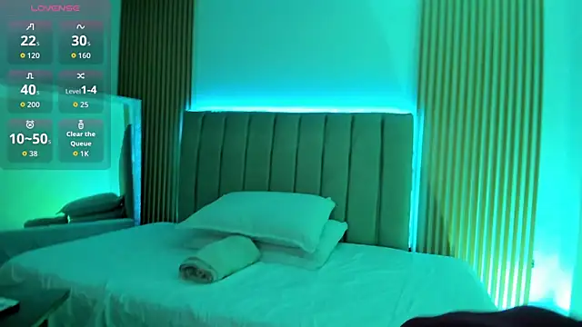 naishaa  online show from September 25, 6:33 pm