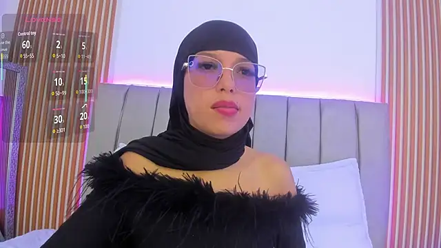 naishaa  online show from November 22, 6:40 pm