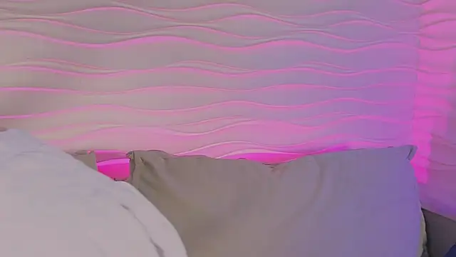 madi snow online show from October 26, 5:24 am