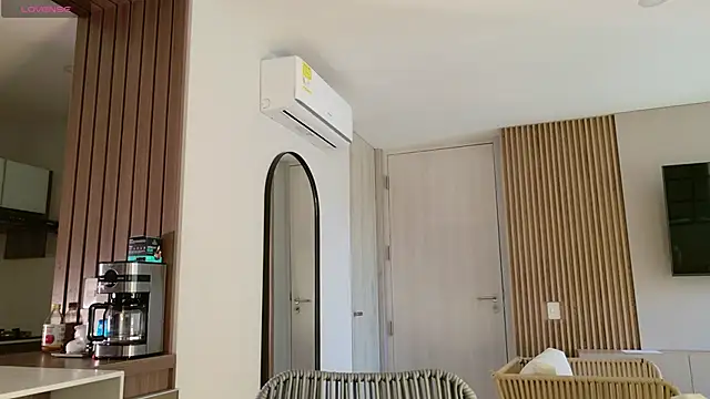 karinasantos  online show from September 15, 3:01 pm