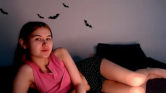 litle owl online show from November 1, 2:19 pm