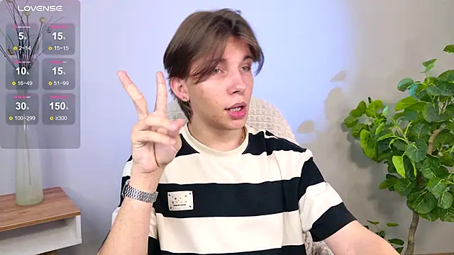 Robby Manson online show from November 3, 5:20 am