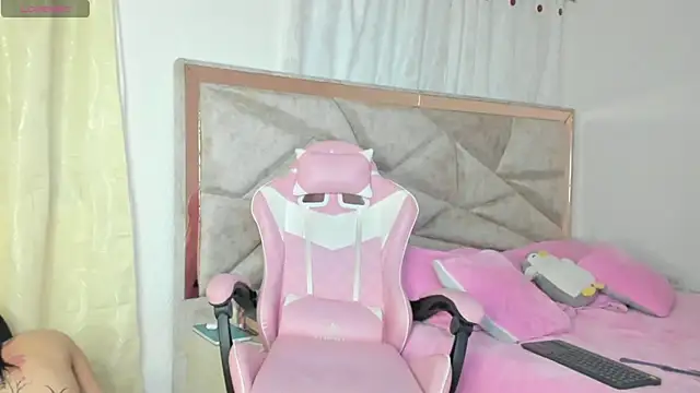 kendal hot01 online show from October 8, 9:56 pm