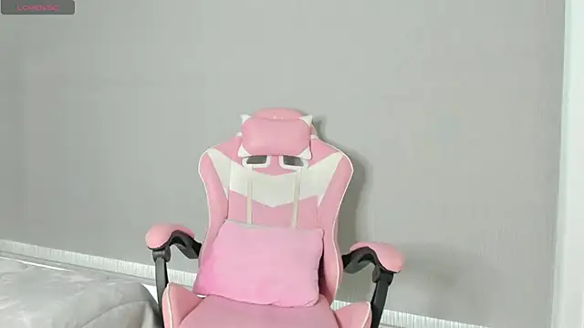 kendal hot01 online show from November 24, 6:07 pm