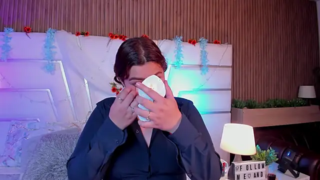 Snapshot of AdelaTaylor chatting on September 26, 7:51 pm AdelaTaylor online show from September 26, 7:51 pm