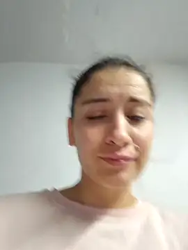 aytanna torrez online show from October 18, 11:33 am