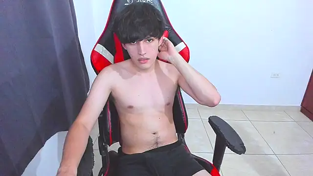 Snapshot of eren_188 chatting on September 26, 10:25 pm eren 188 online show from September 26, 10:25 pm