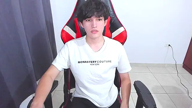 Snapshot of eren_188 chatting on October 8, 11:57 pm eren 188 online show from October 8, 11:57 pm