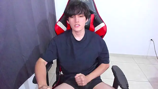 Snapshot of eren_188 chatting on November 5, 3:50 am eren 188 online show from November 5, 3:50 am