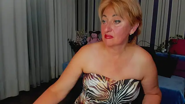 Snapshot of MilanaAlvis chatting on October 18, 12:17 pm MilanaAlvis online show from October 18, 12:17 pm