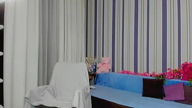 Snapshot of MilanaAlvis chatting on October 31, 1:12 pm MilanaAlvis online show from October 31, 1:12 pm