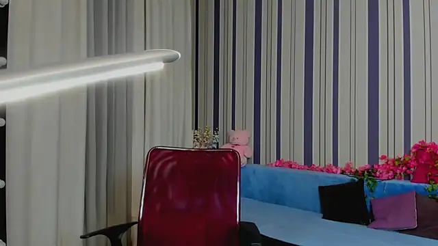 Snapshot of MilanaAlvis chatting on November 1, 1:24 pm MilanaAlvis online show from November 1, 1:24 pm