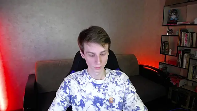 Snapshot of yes_cute_boy_ chatting on October 5, 9:18 am yes cute boy online show from October 5, 9:18 am