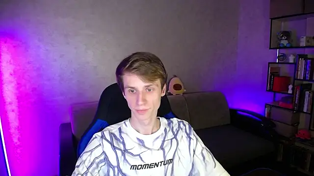 Snapshot of yes_cute_boy_ chatting on November 5, 7:14 pm yes cute boy online show from November 5, 7:14 pm