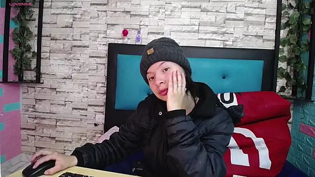 maily can online show from September 9, 12:26 pm