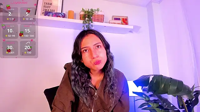 Snapshot of Vampgyal chatting on October 1, 8:04 pm Vampgyal online show from October 1, 8:04 pm