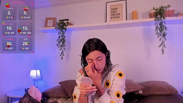 Snapshot of Vampgyal chatting on October 16, 8:10 pm Vampgyal online show from October 16, 8:10 pm