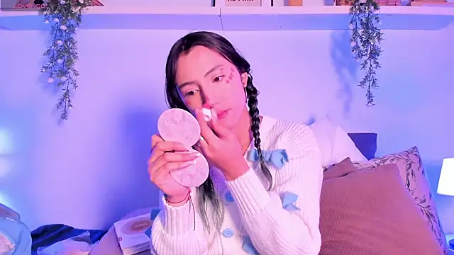 Snapshot of Vampgyal chatting on October 20, 8:31 pm Vampgyal online show from October 20, 8:31 pm