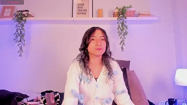 Snapshot of Vampgyal chatting on October 28, 8:44 pm Vampgyal online show from October 28, 8:44 pm