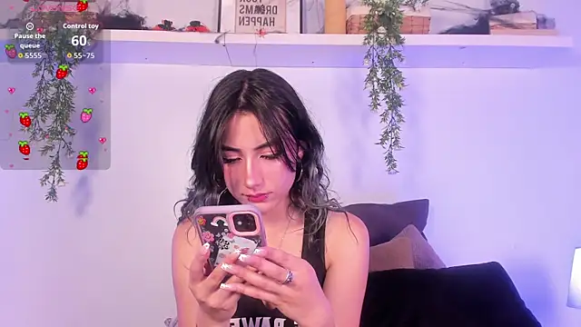 Snapshot of Vampgyal chatting on November 7, 8:42 pm Vampgyal online show from November 7, 8:42 pm