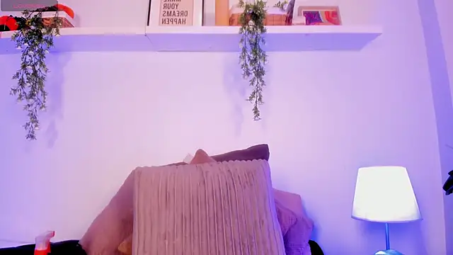 Snapshot of Vampgyal chatting on November 24, 9:03 pm Vampgyal online show from November 24, 9:03 pm