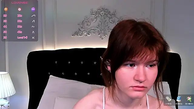 Snapshot of Aria_Vox chatting on September 15, 6:02 am Aria Vox online show from September 15, 6:02 am