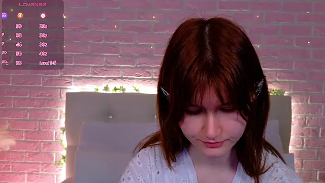 Snapshot of Aria_Vox chatting on September 17, 4:58 am Aria Vox online show from September 17, 4:58 am