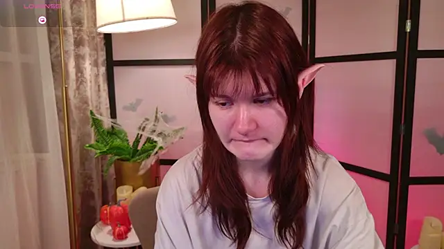 Snapshot of Aria_Vox chatting on October 24, 7:16 am Aria Vox online show from October 24, 7:16 am