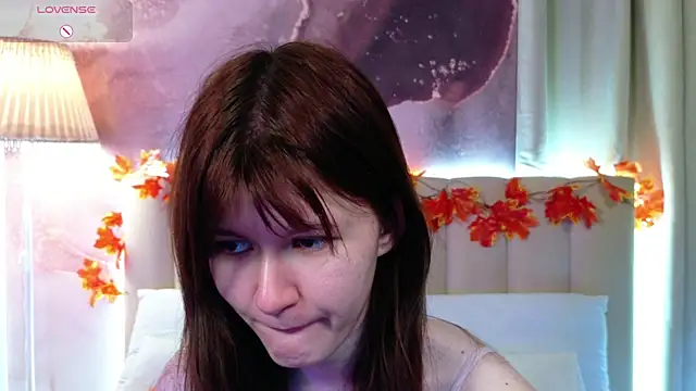 Snapshot of Aria_Vox chatting on October 26, 3:34 am Aria Vox online show from October 26, 3:34 am