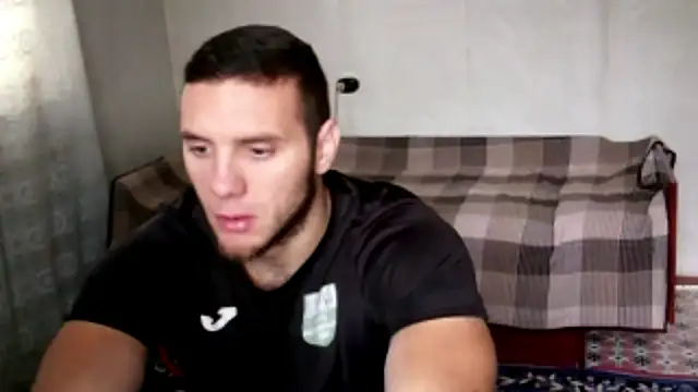 Jordan1Dior online show from October 9, 7:28 am