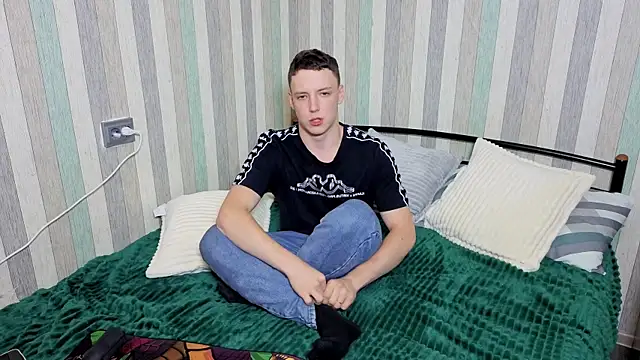 Emily0303 online show from September 21, 6:20 pm