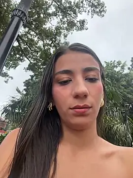 -juicy  online show from November 28, 10:12 pm