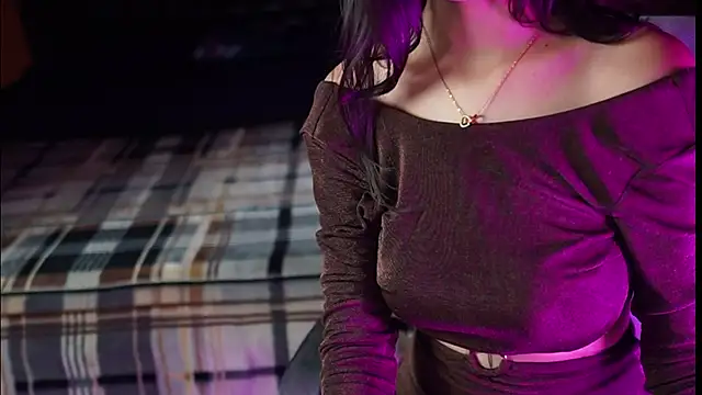 NidhiChandra online show from September 15, 5:40 am