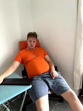 yourmaster2025 online show from September 10, 2:17 pm