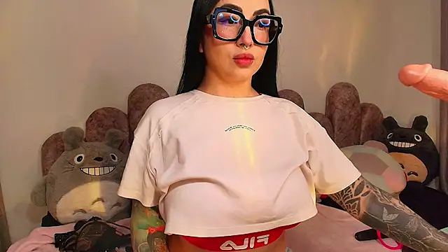 Claiborne Morris online show from September 19, 1:51 am