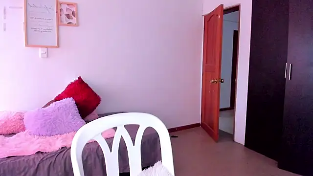 Ana  Pink online show from September 10, 9:48 pm