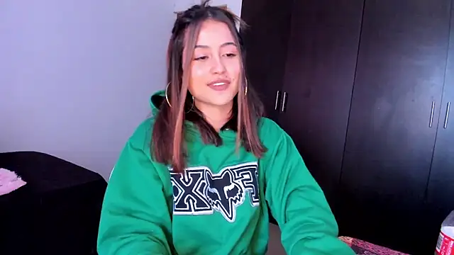 Ana  Pink online show from September 20, 10:33 pm