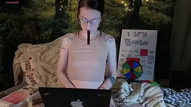 kohlbird online show from September 25, 4:16 am